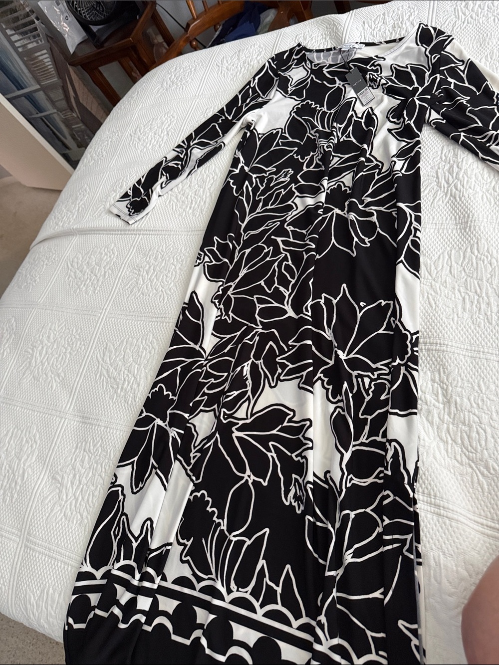 Chico’s Black & White Floral Maxi Dress - Women with slit 1 petite not junior
